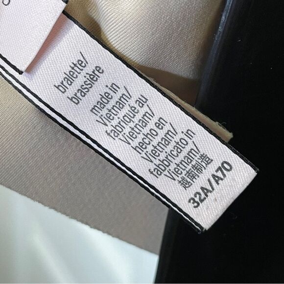 Victoria’s Secret Leopard Print Women's Seamless Bralette Cream Brown 32A - Picture 11 of 15